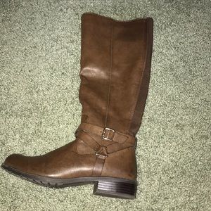Brown boots